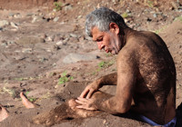 Deredeki minarelli kumda şifa arıyorlar