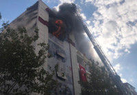 AVM’de çıkan yangında 5 kişi dumandan etkilendi