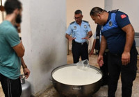 Mersin'de kaçak ve sağlıksız peynir imalathanesi mühürlendi