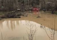 Gümüşhane’de şiddetli yağışların ardından taşan Harşit Çayı nedeniyle bahçeler gölete döndü