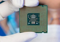 Intel’de tarihi zarar