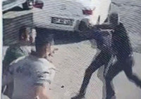 Sağlık çalışanının darbedildiği anlar kamerada! Gözaltına alınan zanlı serbest bırakıldı