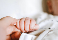 Yatılı misafir, 1 haftalık bebeği kaçırdı!