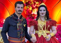 Düğün için İran, Irak ve Norveç'ten geldiler: Damada 2 milyon TL, geline kilolarca altın takıldı