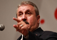 "Evlenmeyenleri işe almayın" çıkışı! Mustafa Destici'nin sözleri gündeme oturdu