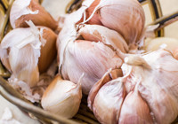 Sarımsakları böyle saklamalısınız; Aylarca filizlenmiyor ve yeşillenmiyor.