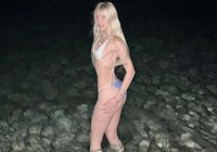 Aleyna Tilki Kasım ayında denize girdi!