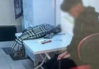 Çikolata için çocuğu depoya hapseden 2 kişi serbest kaldı