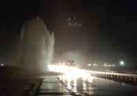 Mardin'de 2 ilçeye giden içme suyu borusu patladı, tazyikli su metrelerce yükseğe fışkırdı