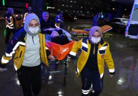 Erkek arkadaşıyla gezerken telefonuna 'karım' yazılı mesaj geldi, korkup seyir halindeki araçtan atladı