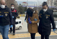 Genç kadın, halasını bıçaklayarak öldürdü