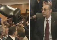 Etimesgut Belediye Başkanı seçilen Erdal Beşikçioğlu, görevi devraldı! Eski başkan gelmeyince makam koltuğunu getirtti