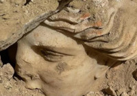 Denizli'de yapılan arkeolojik kazılarda sağlık tançırasının başı bulundu