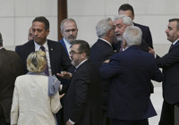 TBMM'de 'şerefsizsin' tartışması