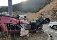Gümüşhane’de hafif ticari araç, otomobille çarpıştı