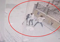 Öğretmene okul bahçesinde kemerle darp! Biri boksör iki kardeş serbest bırakıldı