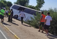 Antalya'da otel servis otobüsü şarampole düştü: 7 yaralı