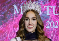 Miss Turkey birincisi İdil Bilgen sessizliğini bozdu: 'İnsanların kendi boşluğuna veriyorum'