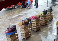 Erzurum'da minibüsten düşen kadın yolcu yaralandı