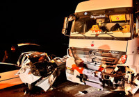 Afyonkarahisar’da TIR ile otomobil çarpıştı: 3 ölü, 1 yaralı