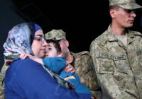 Türkiye, Lübnan'daki vatandaşlarını tahliye etti | TCG Bayraktar ve TCG Sancaktar Mersin Limanına geldi