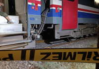 Hemzemin geçitte yolcu treninin çarptığı Abdullah, ağır yaralandı