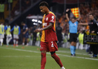 Galatasaray'da sakatlık: İsmail Jakobs devam edemedi