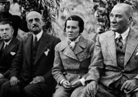 Yapay zekayla yazıldı, Cumhuriyet için söylendi: Macenta’dan 102. yıl marşı