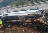 Antalya'da yolcu minibüsü devrildi: 9 yaralı