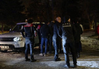 Kızını almak için gelen baba, aracının içinde ölü bulundu