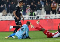 Beşiktaş'tan Mert Günok paylaşımı