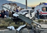 Kargo aracı ile otomobil çarpıştı: 5 yaralı