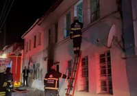 Eskişehir’de 2 katlı evde çıkan yangını itfaiye söndürdü