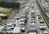 İstanbul'da trafik yoğunluğu! Yağışlı hava etkisini gösteriyor