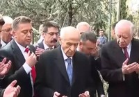 Mesaisine başladı! Devlet Bahçeli'den Türkeş'in mezarına ziyaret