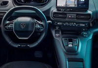 Peugeot bu çılgınlığı Nisan ayına özel yaptı; Renault Clio’dan daha ucuza satışta