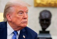 Trump'tan ağır hakaret: Powell bir aptal