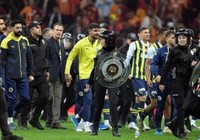 Olaylı derbinin yankıları sürüyor! Fenerbahçeli Oosterwolde ve Mert Müldür için zorla getirme kararı