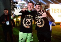 Galatasaray'ın 5 yıldızlı logosu görücüye çıktı: Formalar satışta