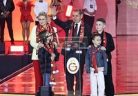 Galatasaray Başkanı Dursun Özbek'ten Victor Osimhen açıklaması: 'Görüşüyoruz!'