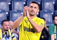 Dusan Tadic Fenerbahçe ile yollarını ayırdı; Kanarya’da ilk veda gerçekleşti