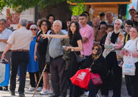 İzmir'de grevin ikinci günü: Duraklar doldu taştı, trafik felç oldu!