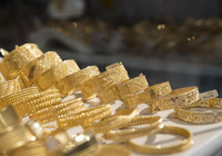 Altın yeni haftaya yükselişle başladı