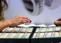 Altın fiyatları düşüşte! Yıl sonu tahmini olay oldu