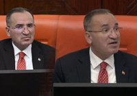 Bekir Bozdağ kahkaha atan vekili kovdu: “Burası kahvehane değil!”