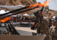 Tarihi dönemeç! PKK silahları Süleymaniye’de yaktı: Köşe yazarları ne dedi? Süreç nereye evrilir?