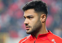 Süper Lig devi Ozan Kabak bombasını da patlattı; Yıldız futbolcu imzaya geliyor