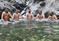 Artvin'de serinleten eğlence: Derede horon teptiler