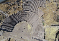 Assos Antik Kenti’nde 2.200 yıllık tiyatro yeniden hayat buluyor