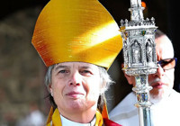 İngiltere'yi karıştıran olay! Kiliseye eşcinsel kadın başpiskopos atandı